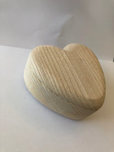 Load image into Gallery viewer, Wooden Heart Urn