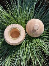Load image into Gallery viewer, Cremation wooden keepsake - Acorn design